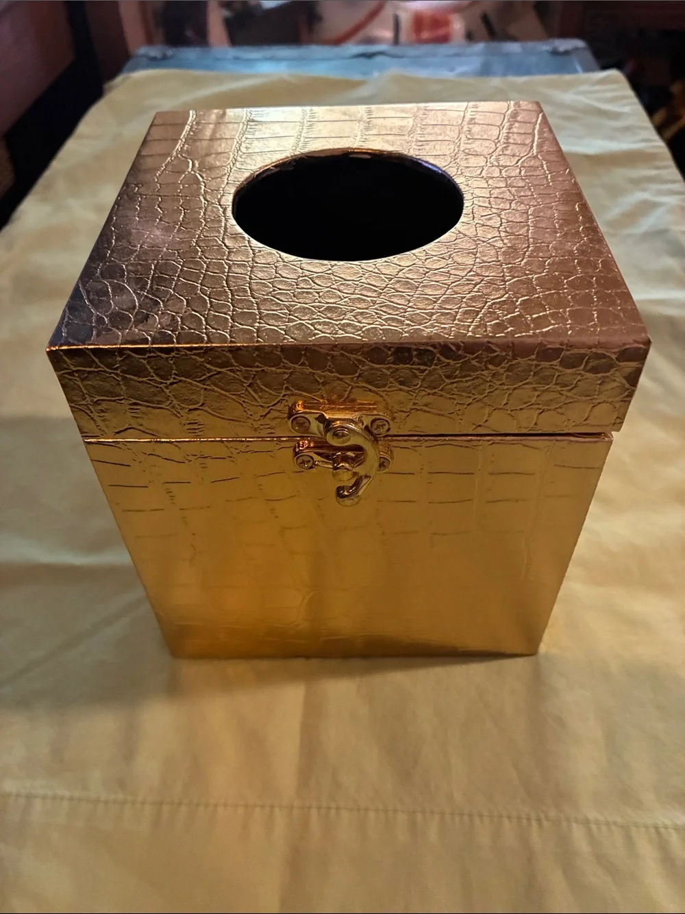 unbranded nice gold